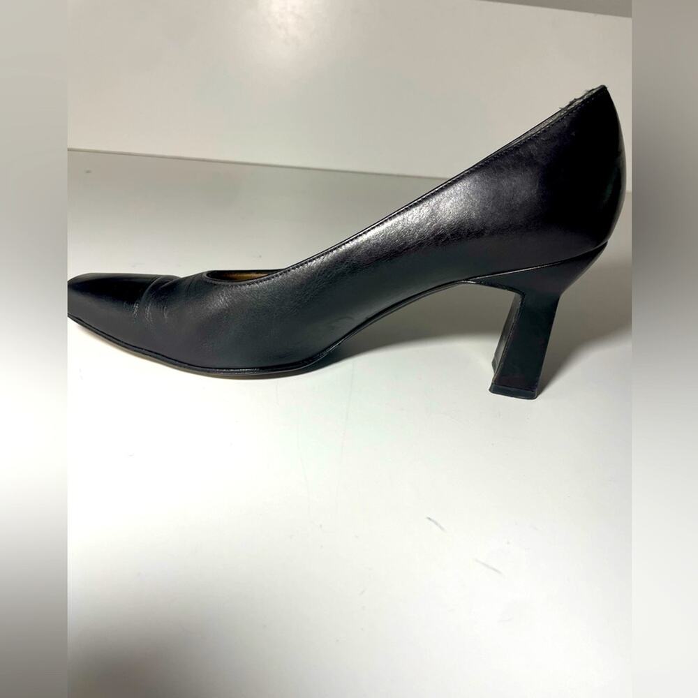 Vintage Stewart Weitzman Black Heels Size 7 AA - Picture 9 of 11